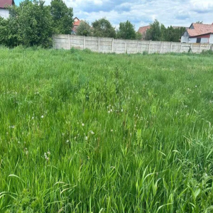 Vand teren intravilan - 1024 mp - deschidere 21 m - in Selimbar