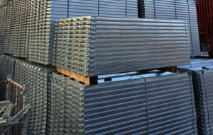 Vindem schele metalice complete de accesorii, schela noua Bacau