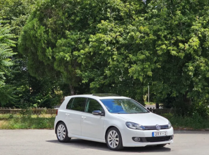 VW Golf 6 2.0TDI R-Line LED DubluClima ÎncălzireScaune Trapă SenzoriParcare PilotAuto Euro5