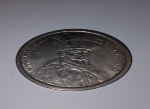 Vind moneda de 100 lei