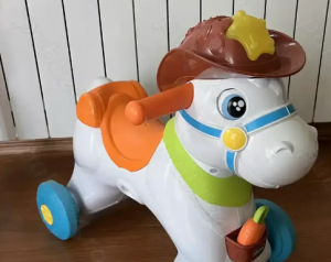Calut Chicco Baby Rodeo, cal interactiv, jucarie montessori