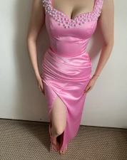 Rochie elegantă roz ideală pentru evenimente speciale!