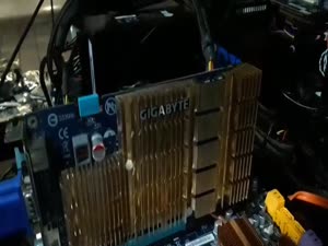 Placa Video Gigabyte - 256 MB